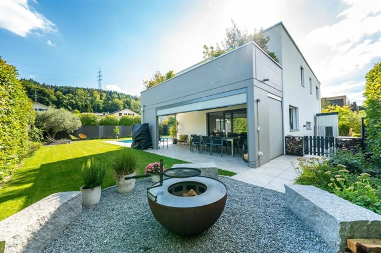 Live like in a design hotel - Your retreat with pool, spa, rooftop terrace & wine cellar! - Photo 11 of 13