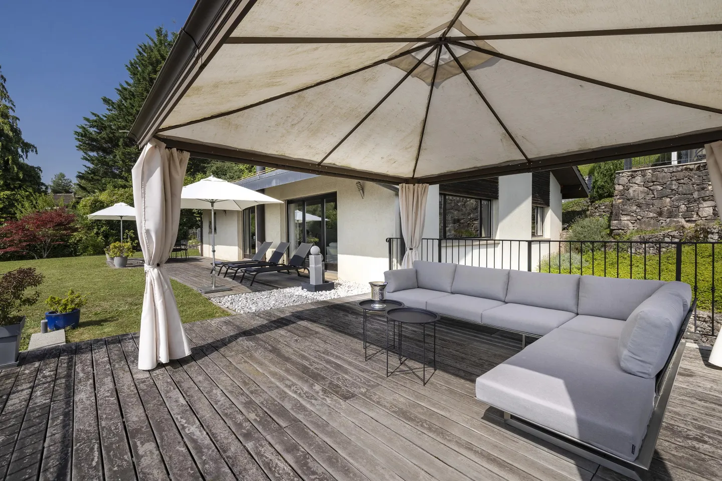 Beautiful individual villa with nice lake view - Photo 16 of 17