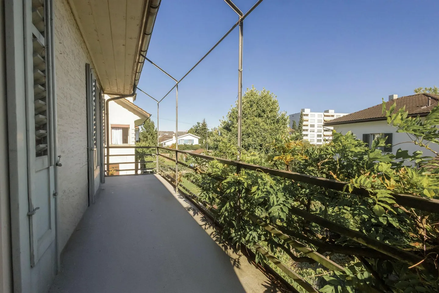 Free On-Site Viewing: April 22, 2026, 4:00 PM - 6:00 PM - Photo 10 of 12