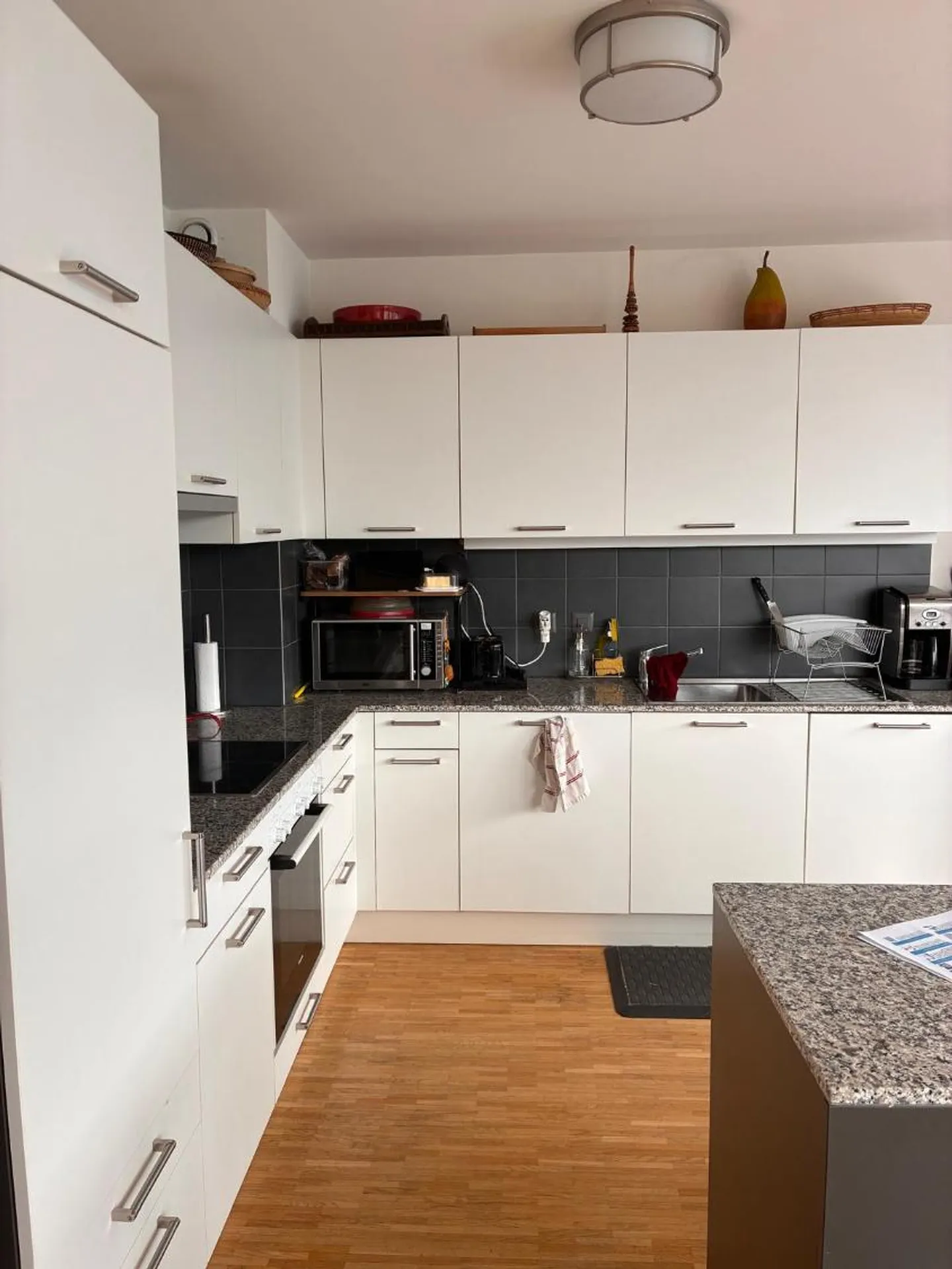 Spacious 6-room apartment on the 6th floor - Photo 3 of 6