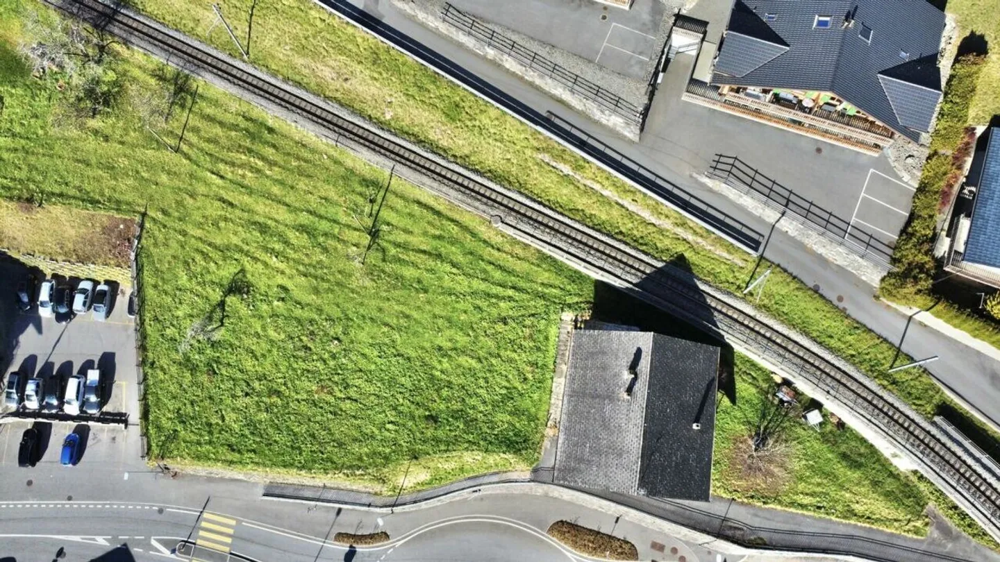 Chalet avec potentiel de rénovation - Photo 4 sur 16