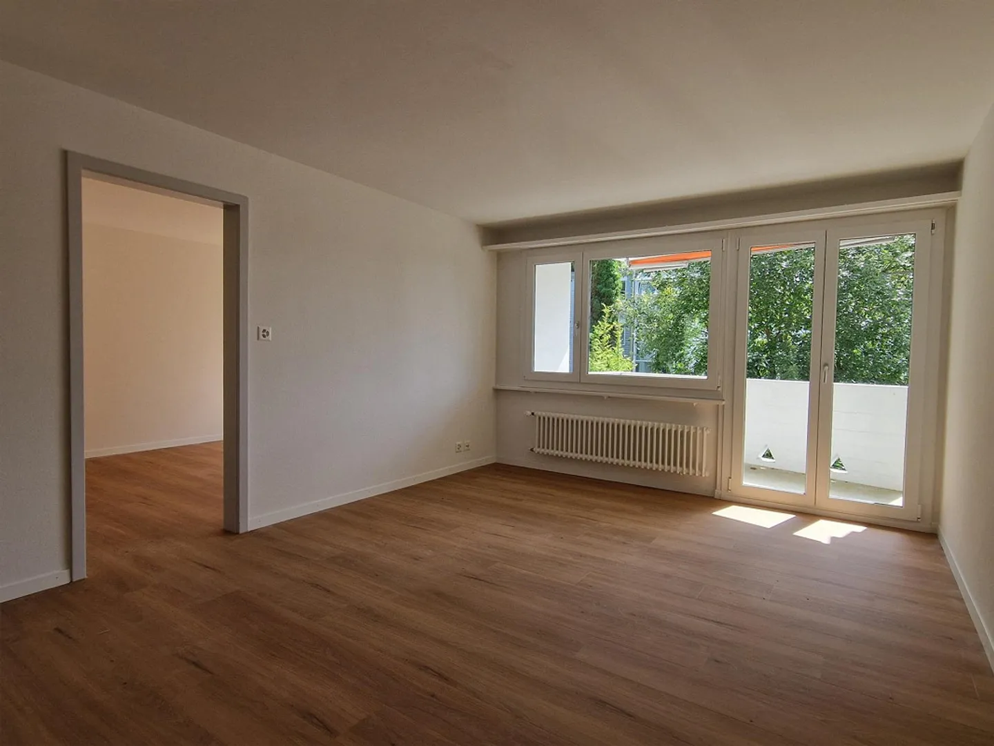 Appartamento completamente ristrutturato in una posizione tranquilla vicino alla città - Foto 2 di 5
