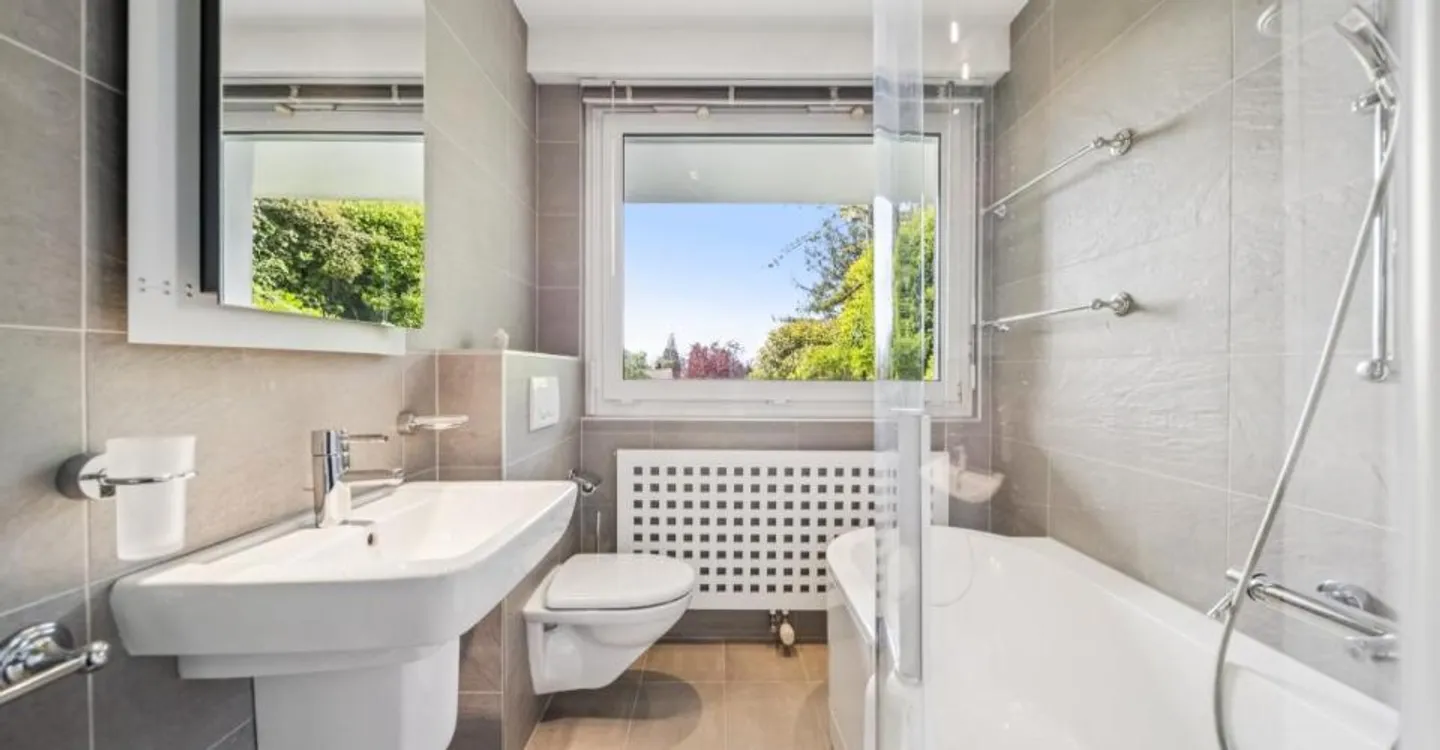 Unique property combining contemporary volumes, nature, and spectacular views - Photo 12 of 12
