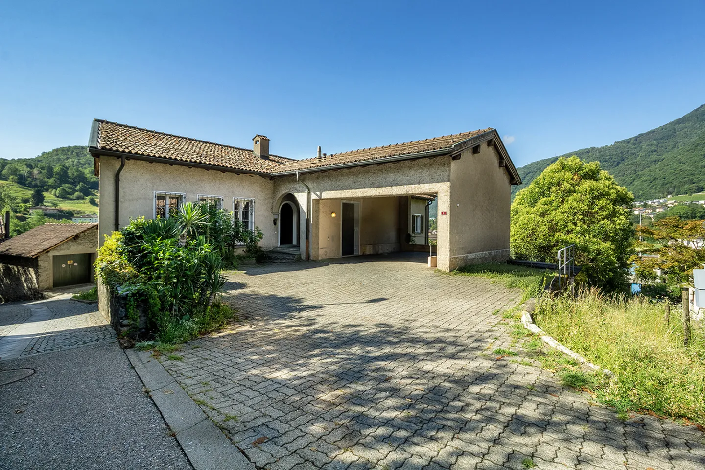 Casa Plurifamiliare con Giardino - Foto 5 di 6