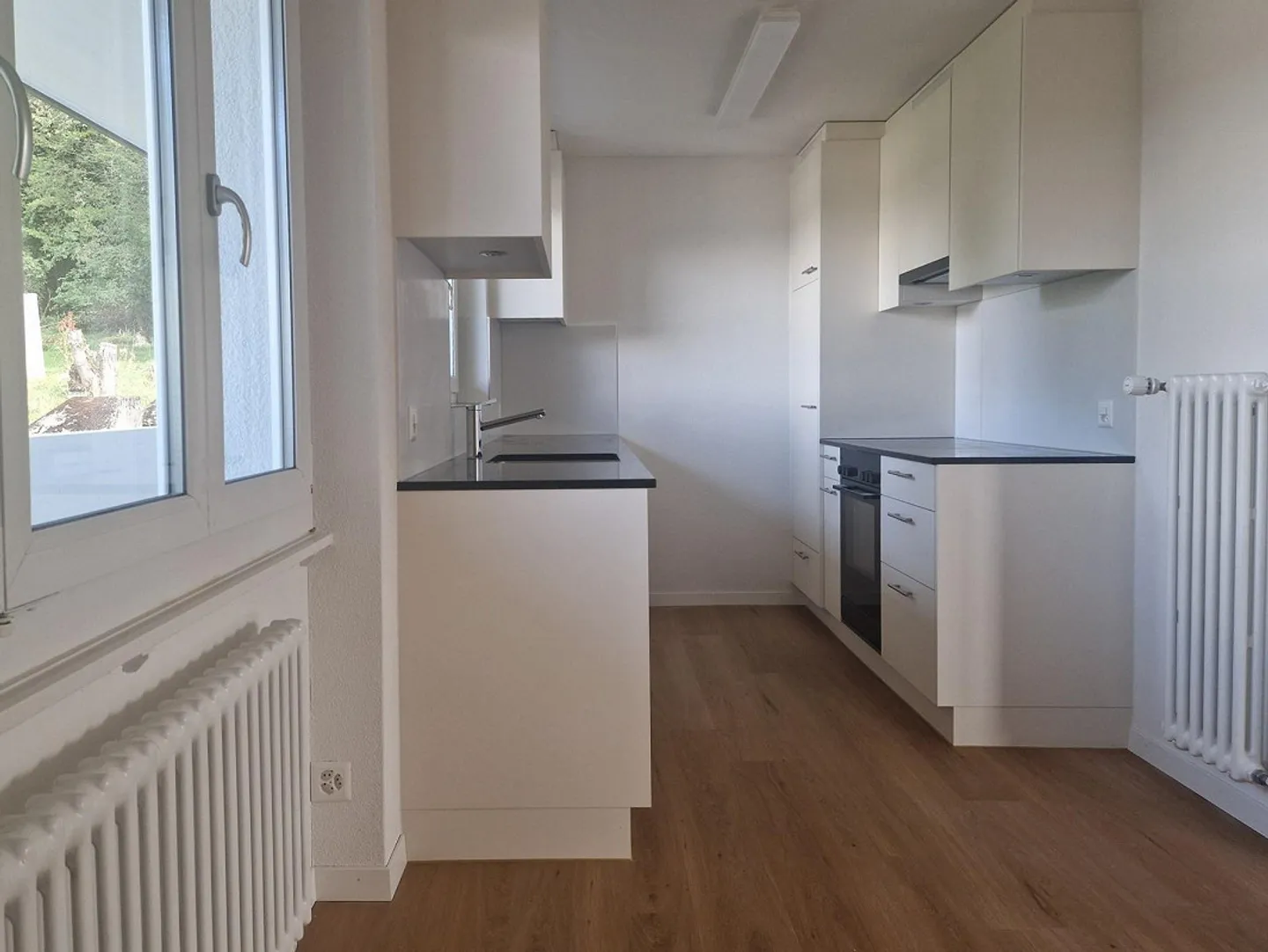 Appartamento completamente ristrutturato in una posizione tranquilla vicino alla città - Foto 1 di 5
