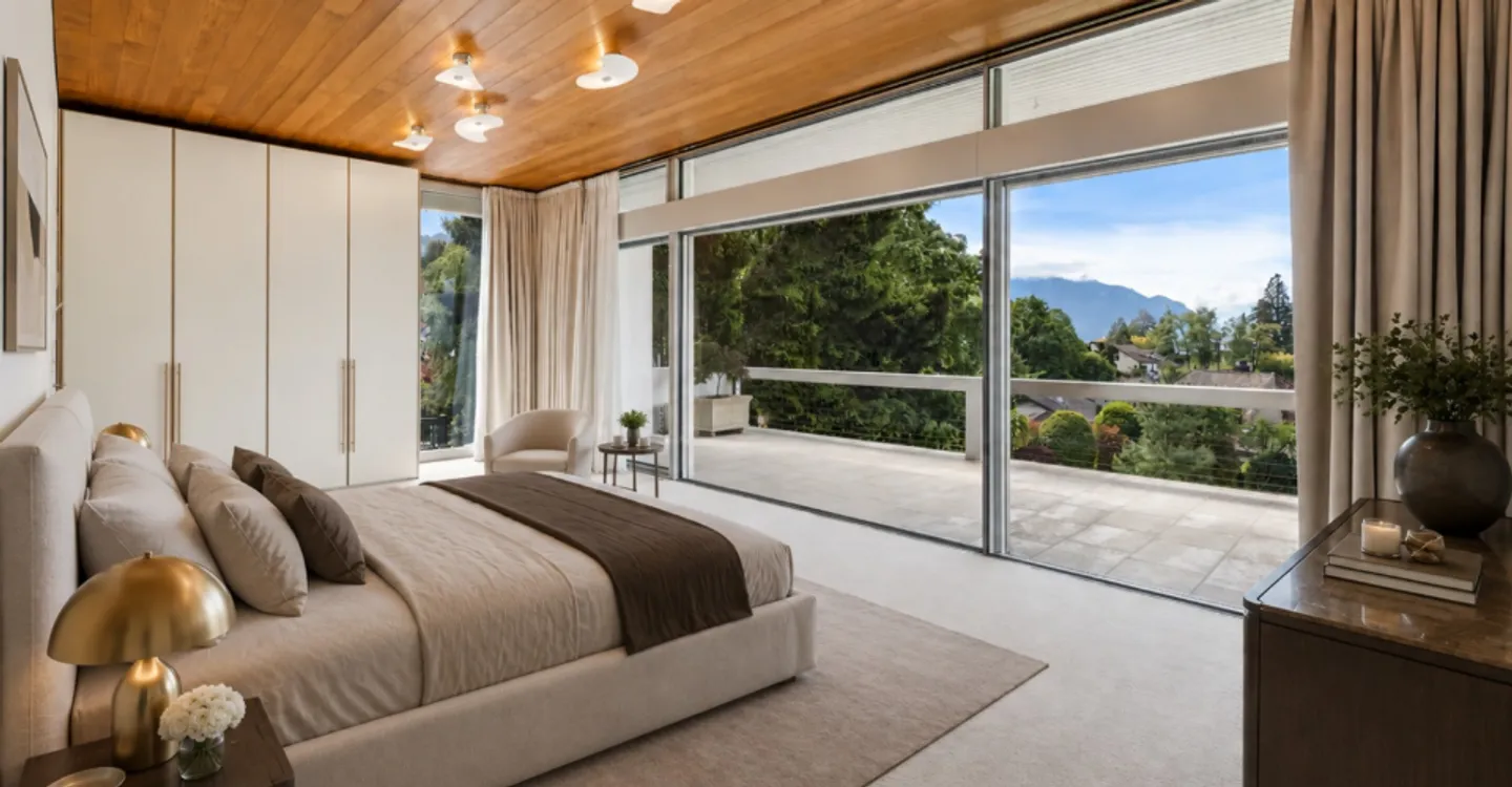 Unique property combining contemporary volumes, nature, and spectacular views - Photo 5 of 12