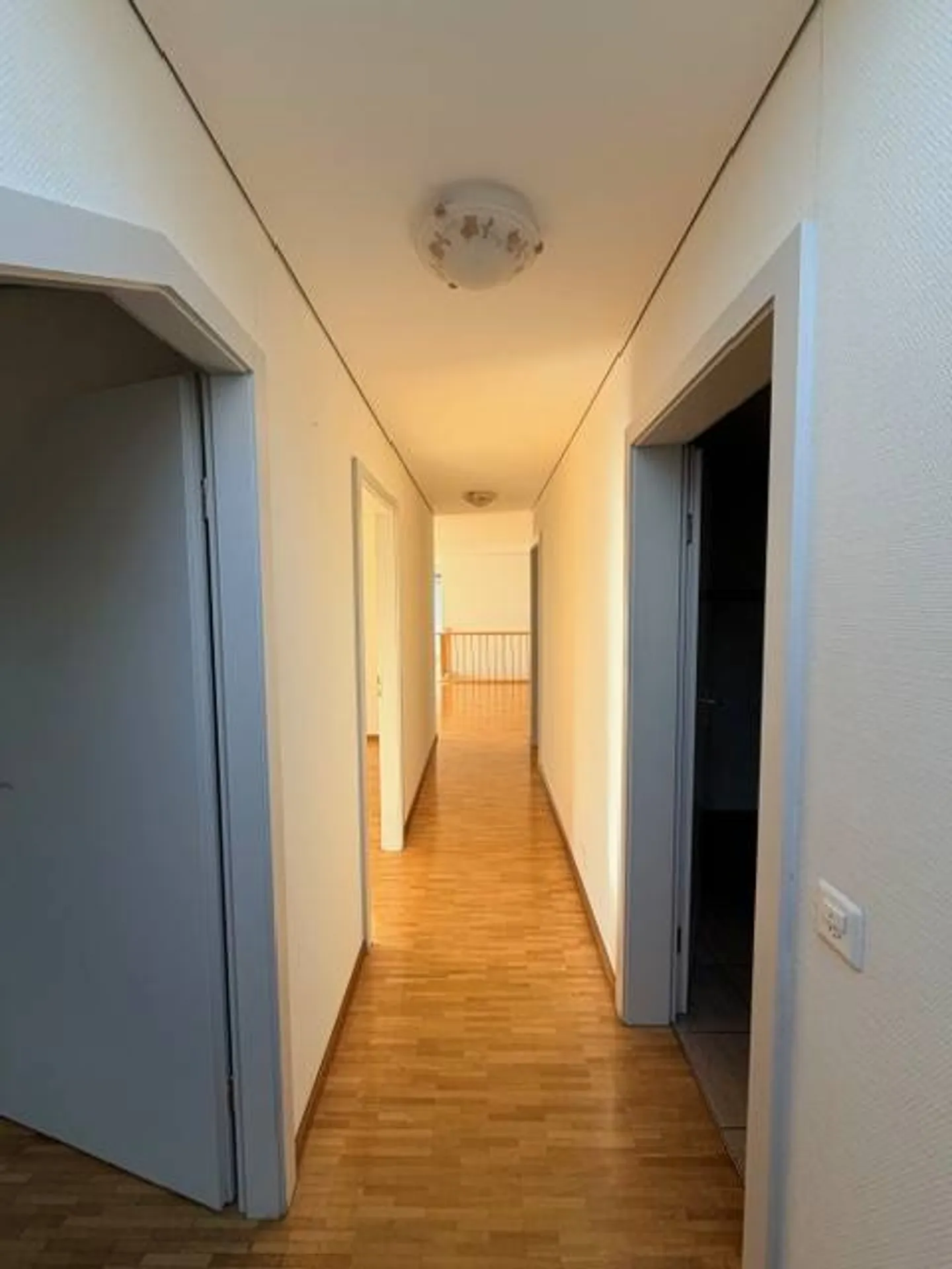 Free Suite Villa of 165 m2 + large storage area of 154 m2 - Photo 5 of 13