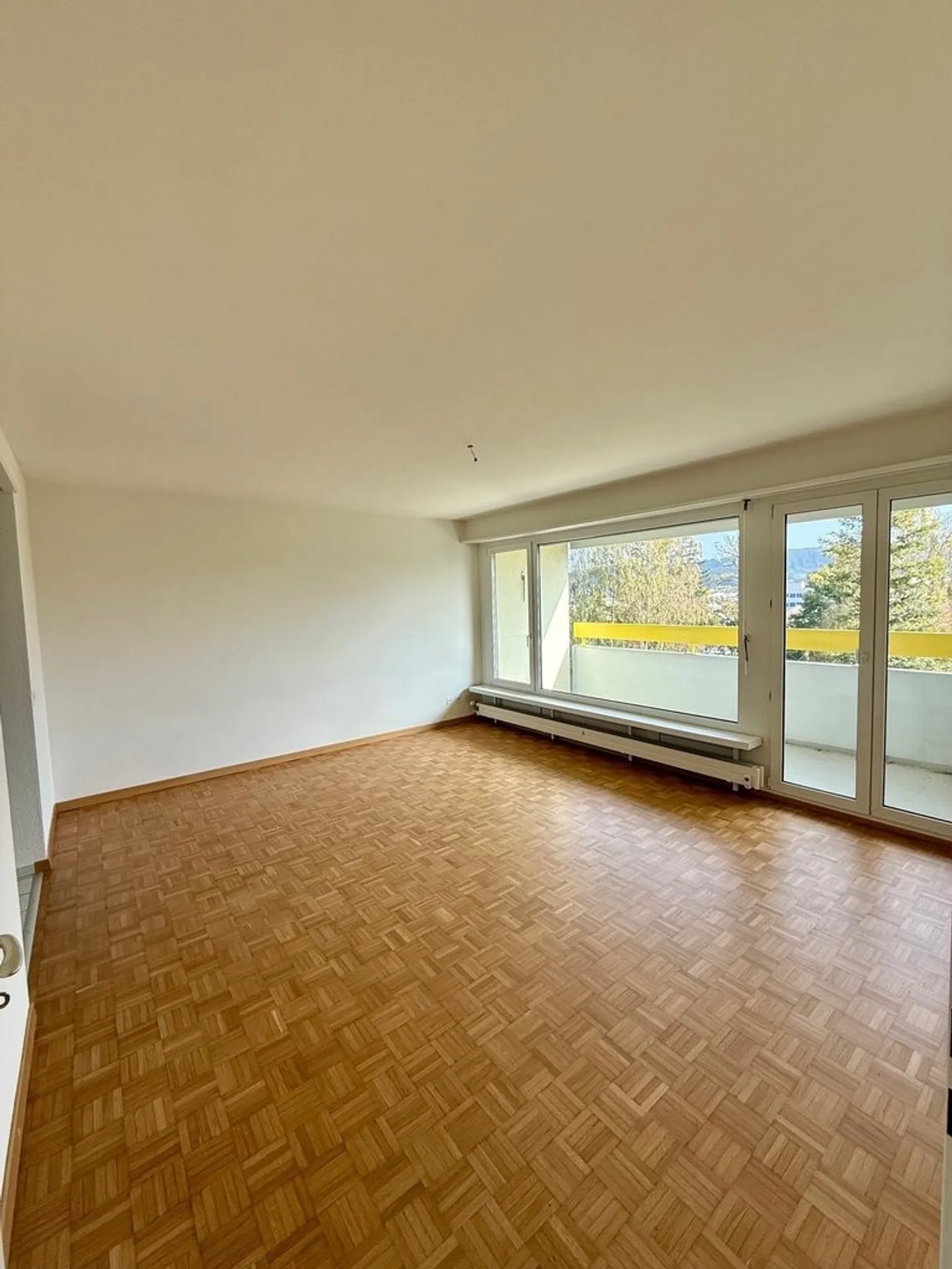 Modern 3-Room Apartment - Photo 1 of 8