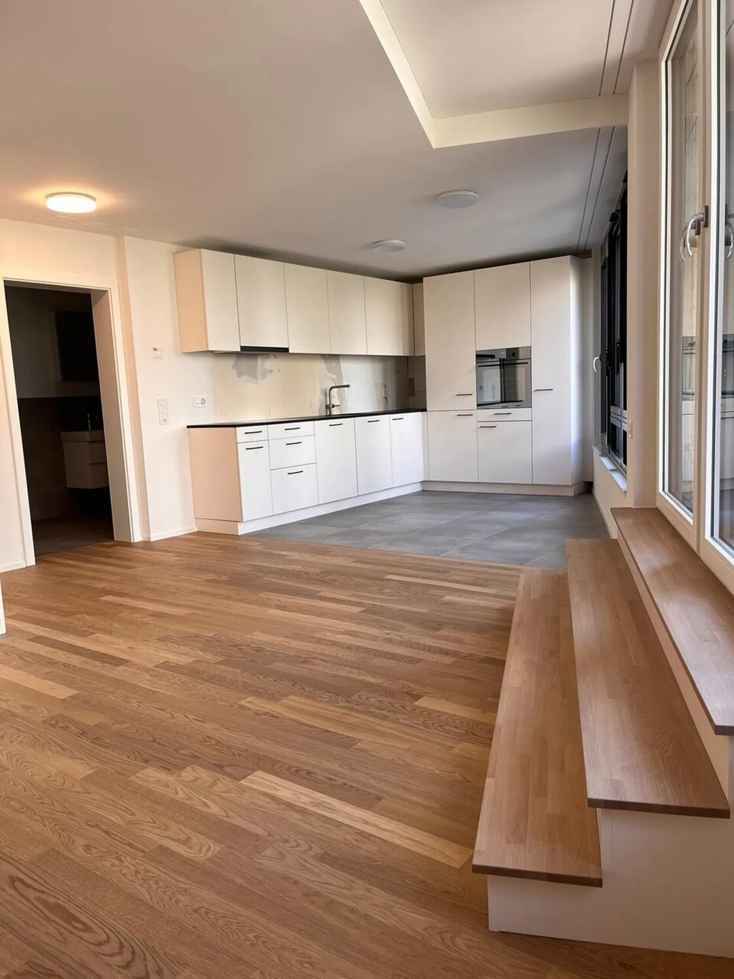 First rental in the heart of Lyss - Photo 2 of 7