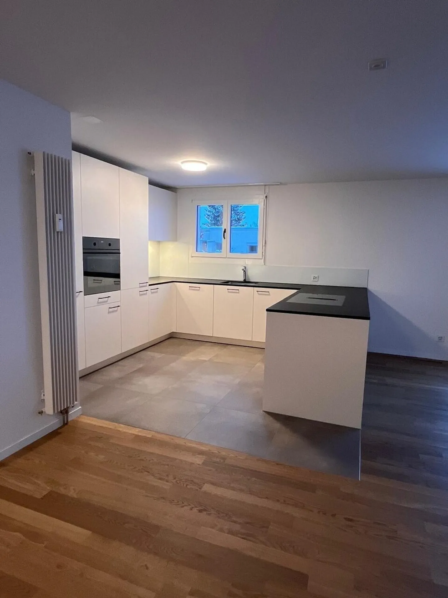First rental in the heart of Lyss - Photo 4 of 7