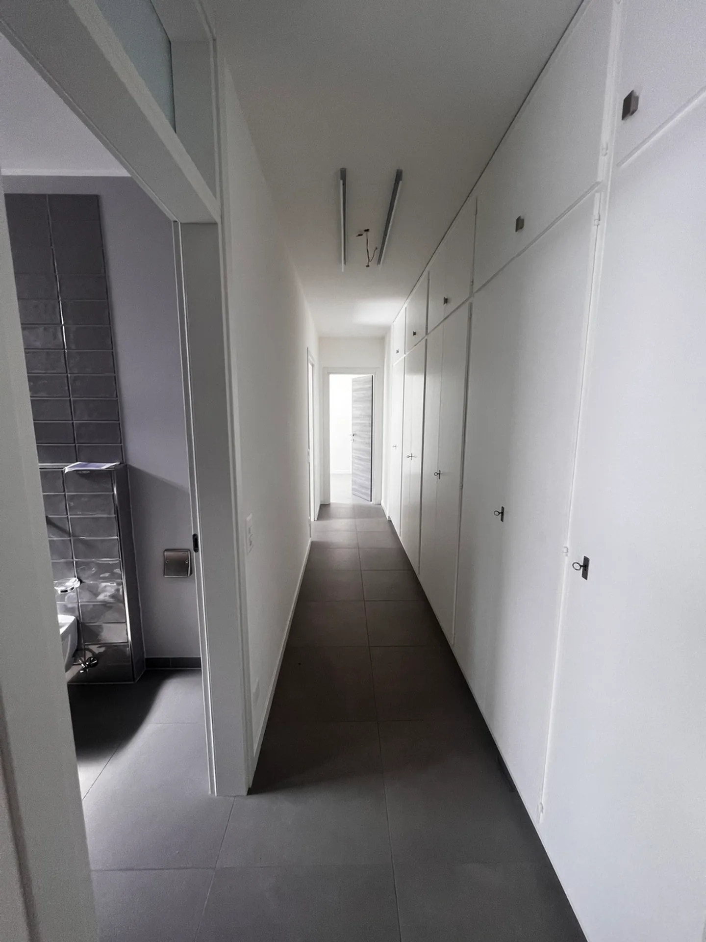 Appartement 5.5 pièces à louer dans un bâtiment récemment rénové - Photo 8 sur 13
