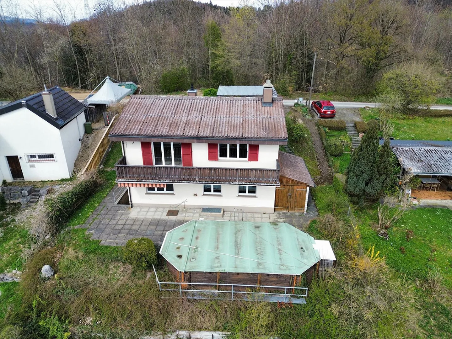 Maison individuelle de 4,5 pièces avec un grand potentiel de développement - Photo 2 sur 16