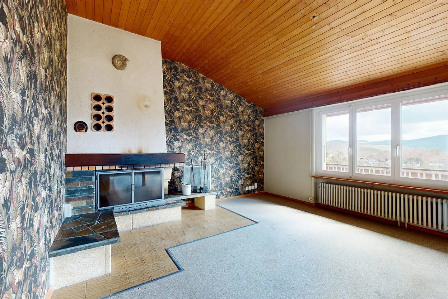 Maison individuelle de 4,5 pièces avec un grand potentiel de développement - Photo 3 sur 16