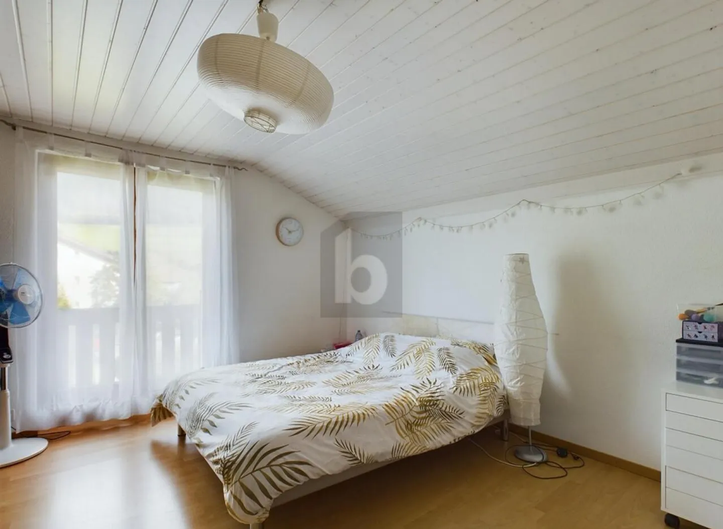 GERÄUMIGE VILLA MIT KAMIN UND GROSSEM GARTEN! - Foto 3 von 6