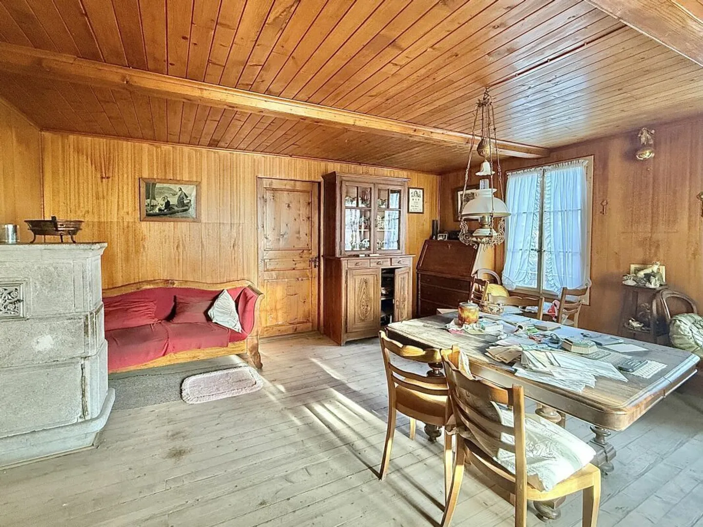 Chalet avec potentiel de rénovation - Photo 8 sur 16