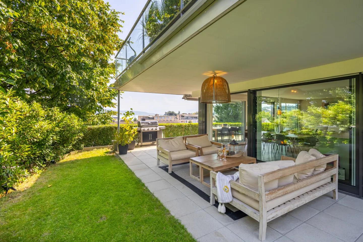 Horgen: exklusive Gartenmaisonette mit Seesicht und Terrasse - Foto 5 von 6