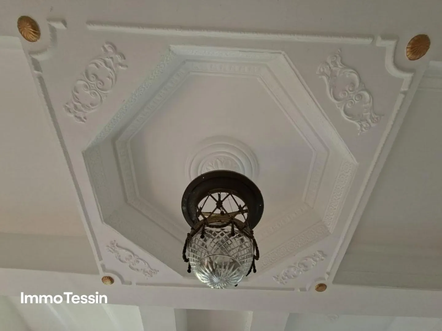 PROPRIÉTÉ LOCATIVE : Élégante villa Art Nouveau rénovée avec 6 appartements ... - Photo 10 sur 13