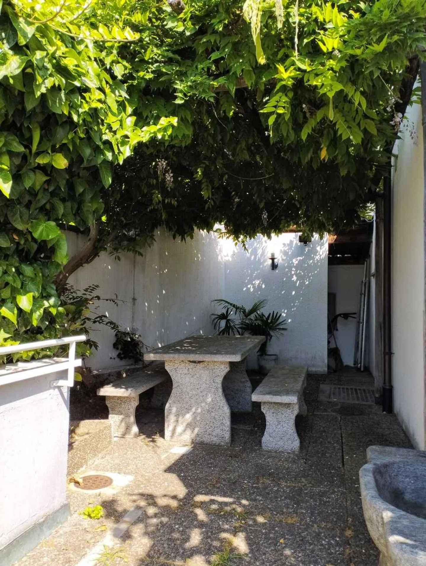 MURALTO - Elegantly furnished apartment with private pool and breathtaking lake view - Photo 6 of 22