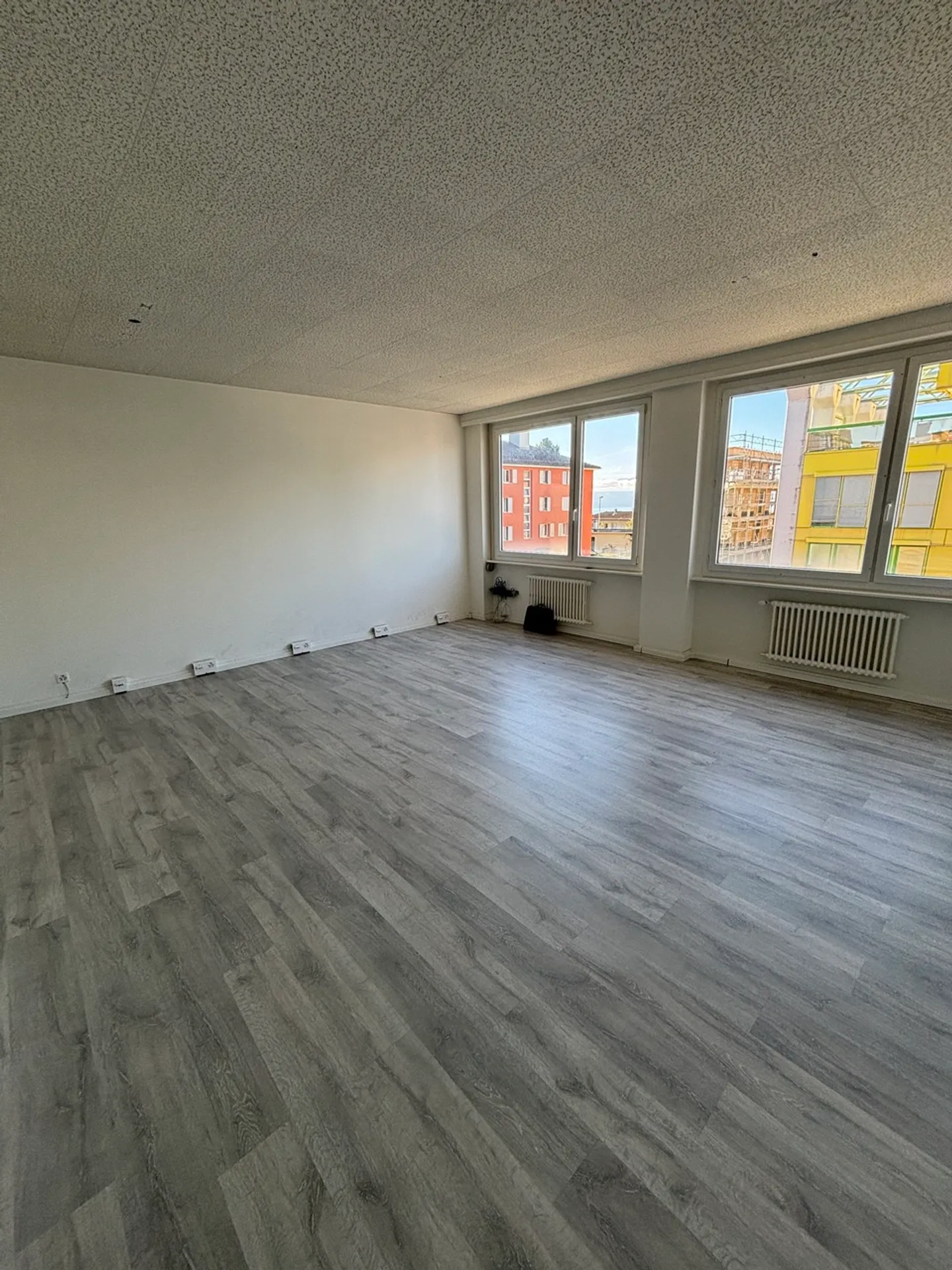 Gewerbefläche/Büro von 52 m² zu vermieten - 2. Etage - Foto 4 von 7