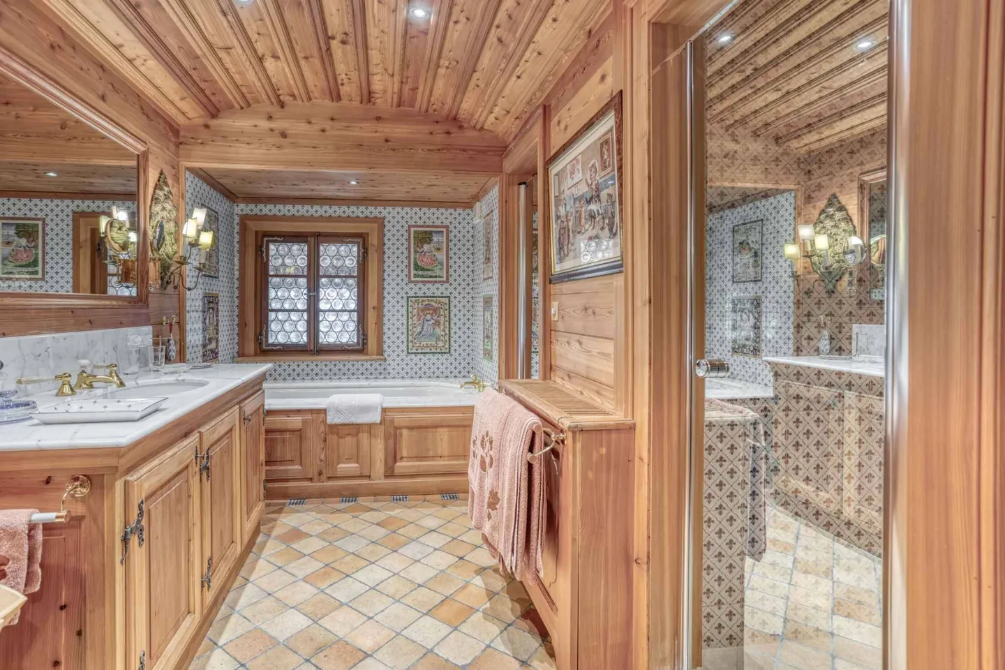 MAGNIFICO CHALET A ESSERTS 6 CAMERE - Foto 6 di 13