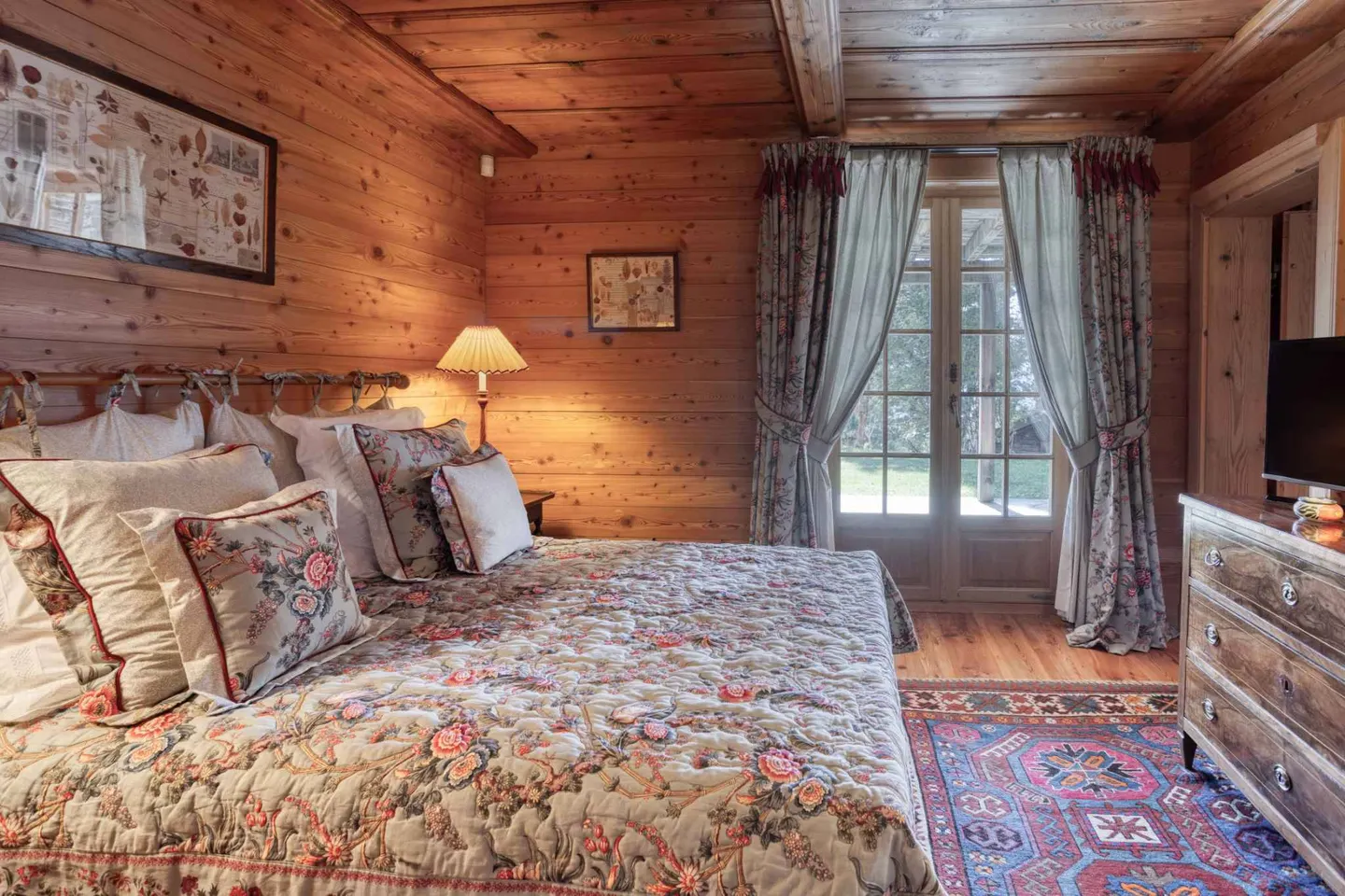 MAGNIFICO CHALET A ESSERTS 6 CAMERE - Foto 7 di 13