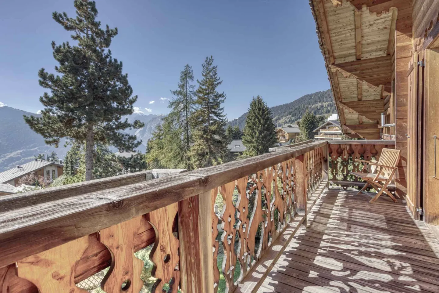 MAGNIFICO CHALET A ESSERTS 6 CAMERE - Foto 11 di 13
