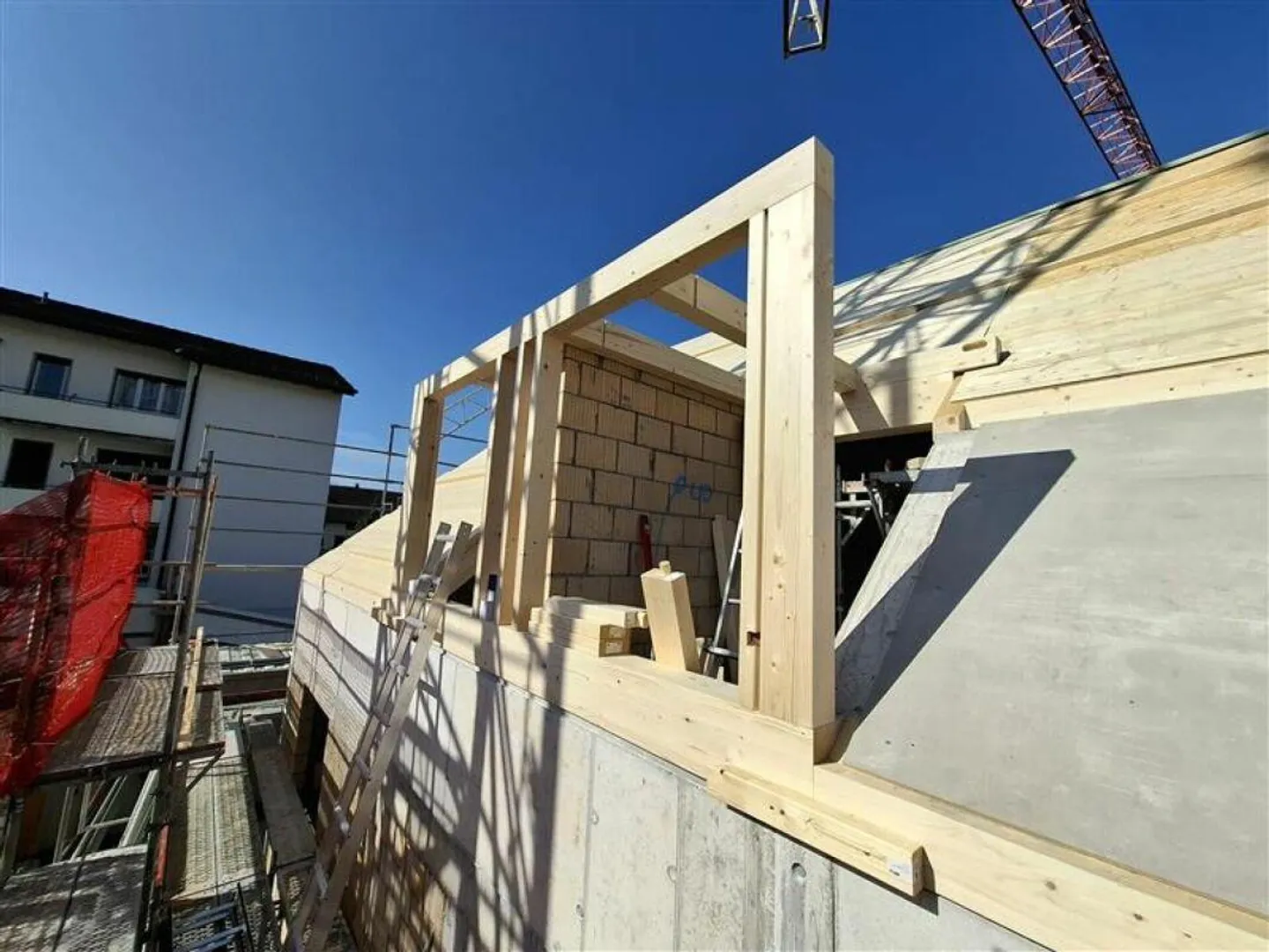 4 1/2-Zimmer-Wohnung im Dachgeschoss mit Balkon und Estrich - Foto 2 von 6