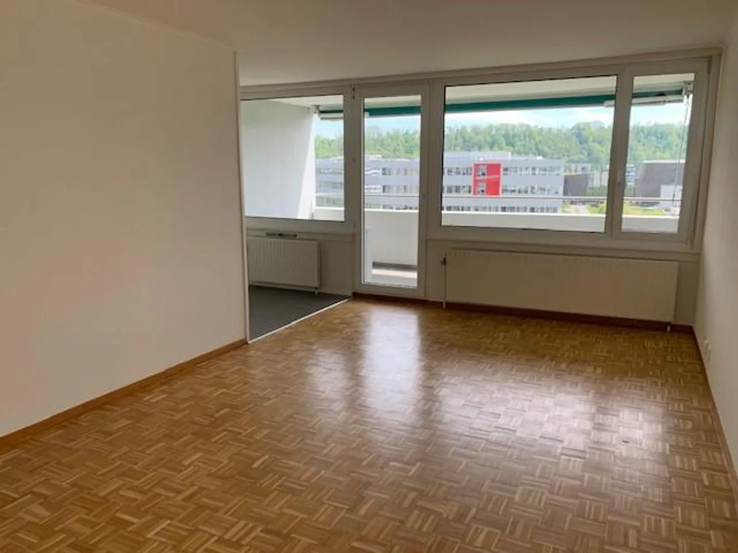 Free Rent Guarantee - Photo 4 of 7