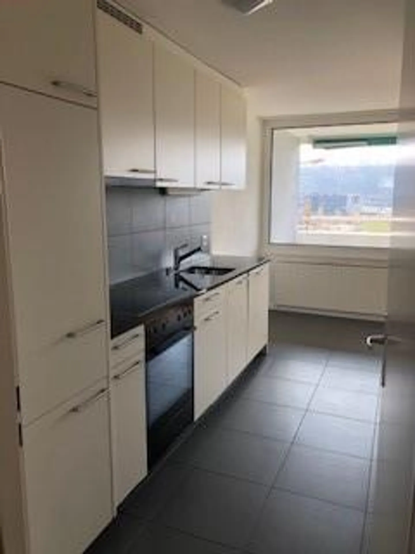 Free Rent Guarantee - Photo 5 of 7