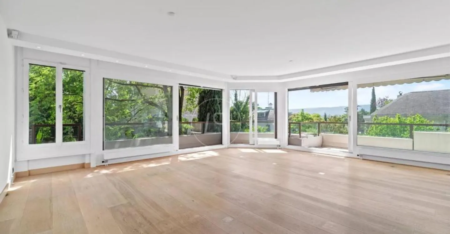 Superbe Duplex avec Piscine - Photo 4 sur 13