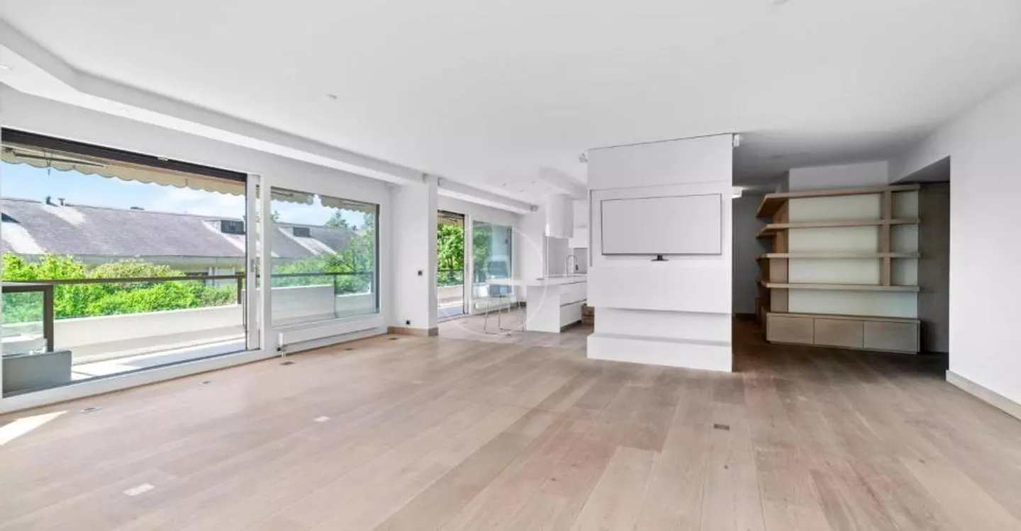 Superbe Duplex avec Piscine - Photo 5 sur 13