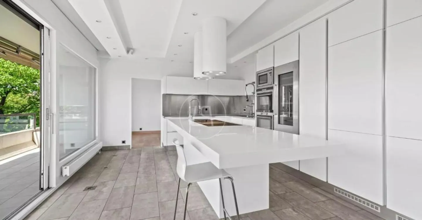 Superbe Duplex avec Piscine - Photo 7 sur 13