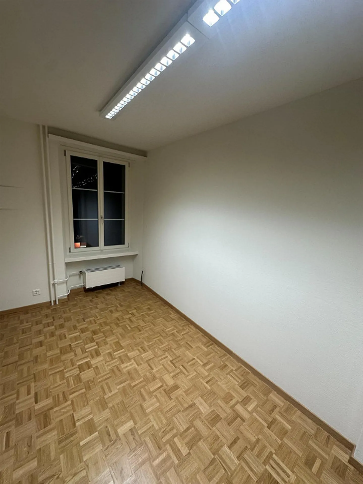 Bureau au centre-ville - Photo 2 sur 4