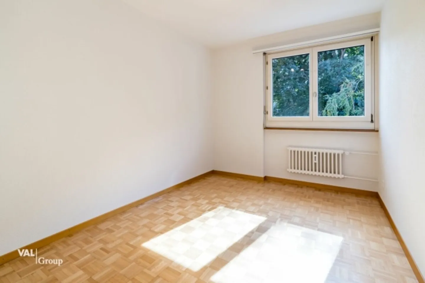 Charmante 4.5-Zimmer-Wohnung im Herzen von Visp - ab 1. November 2025 - Foto 11 di 16