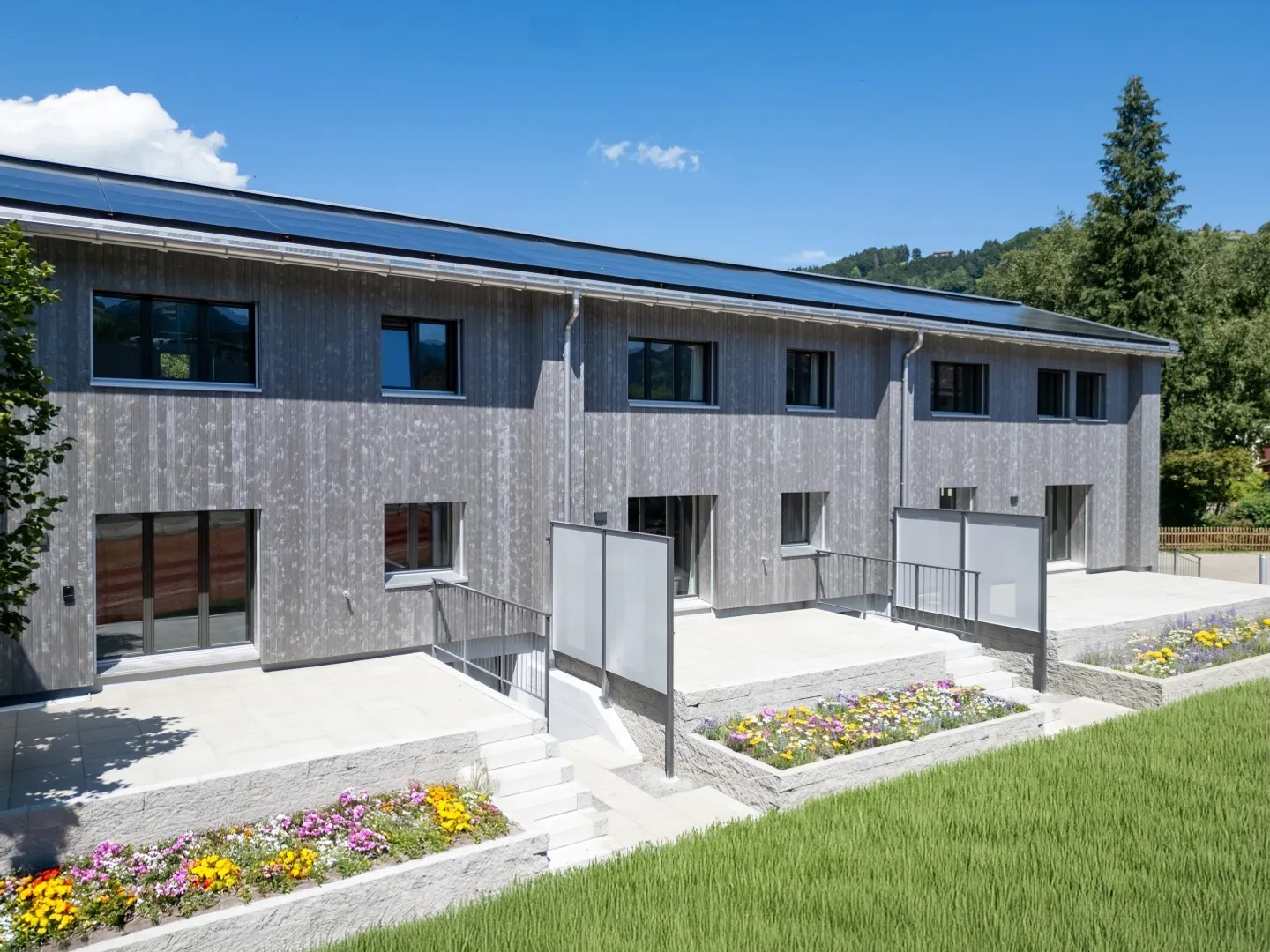 Oasis de vie moderne avec jardin privé - Photo 1 sur 8