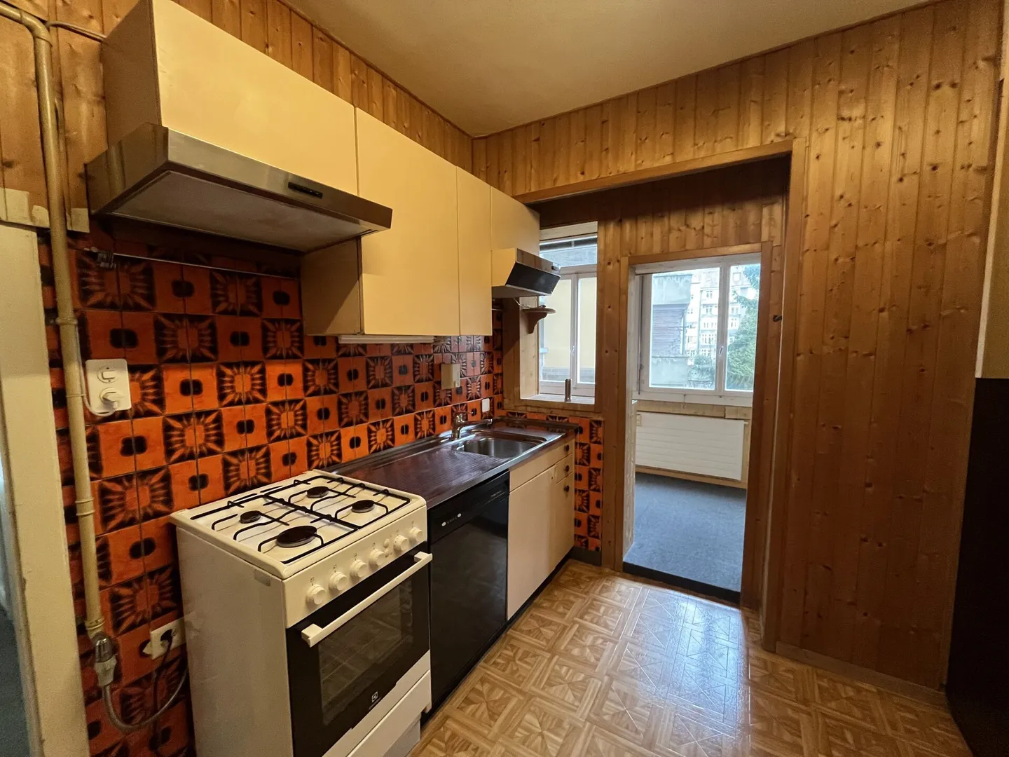 4-room apartment on the 1st floor - Photo 4 of 7