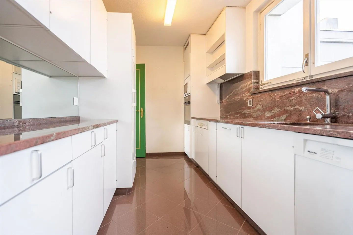 LIVING WITH A VIEW IN BERN - Photo 3 of 13