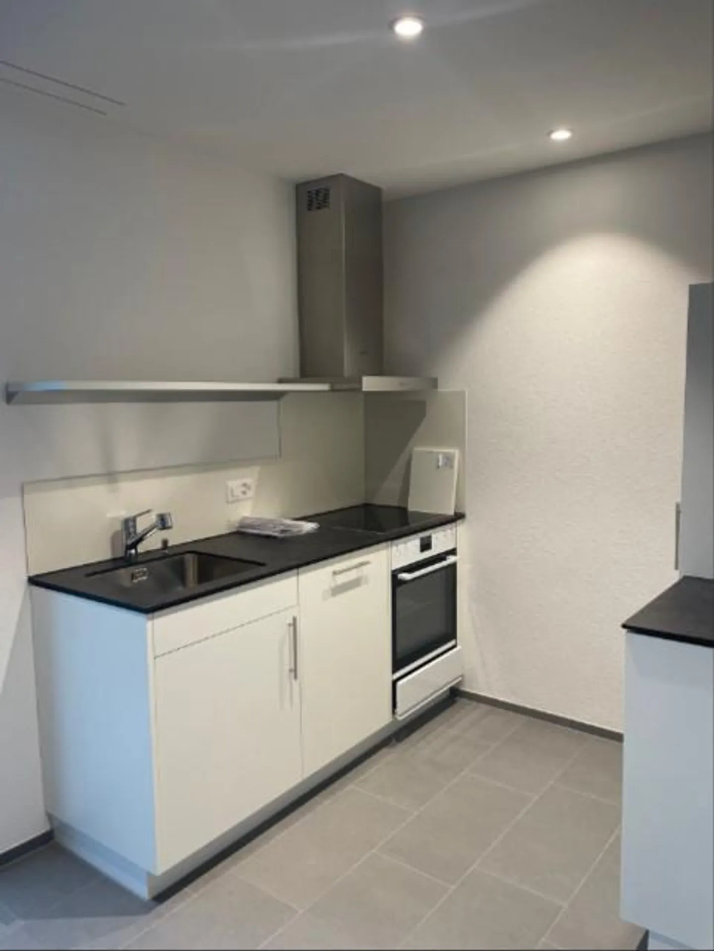 Modern apartment in the Neustadt - no deposit! - Photo 3 of 7