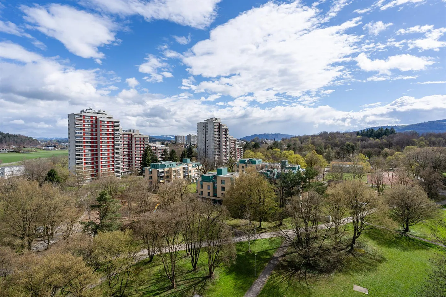 LIVING WITH A VIEW IN BERN - Photo 6 of 13