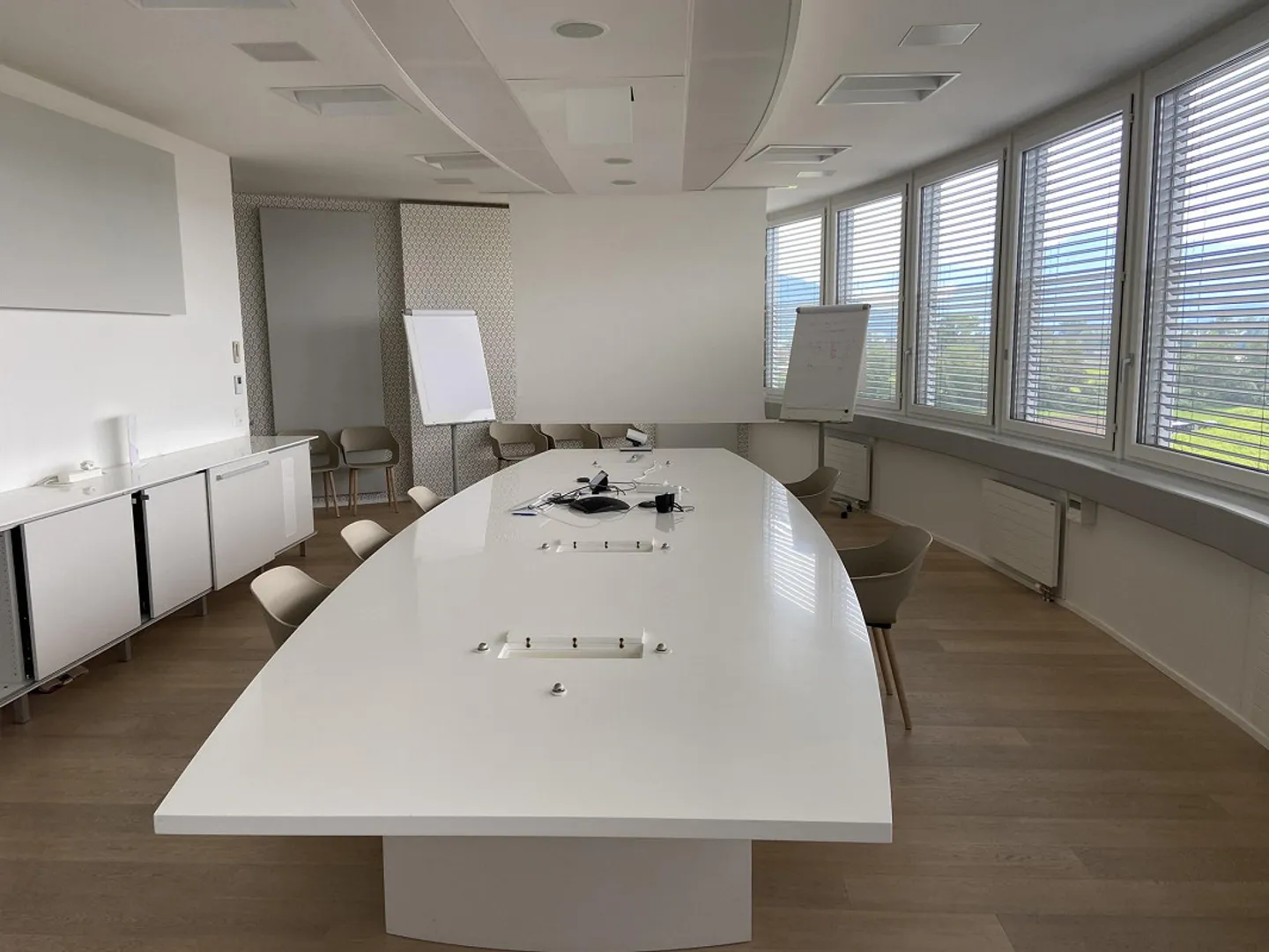 4-Tower's Steinhausen - Attractive Office Spaces for Rent - Photo 10 of 10