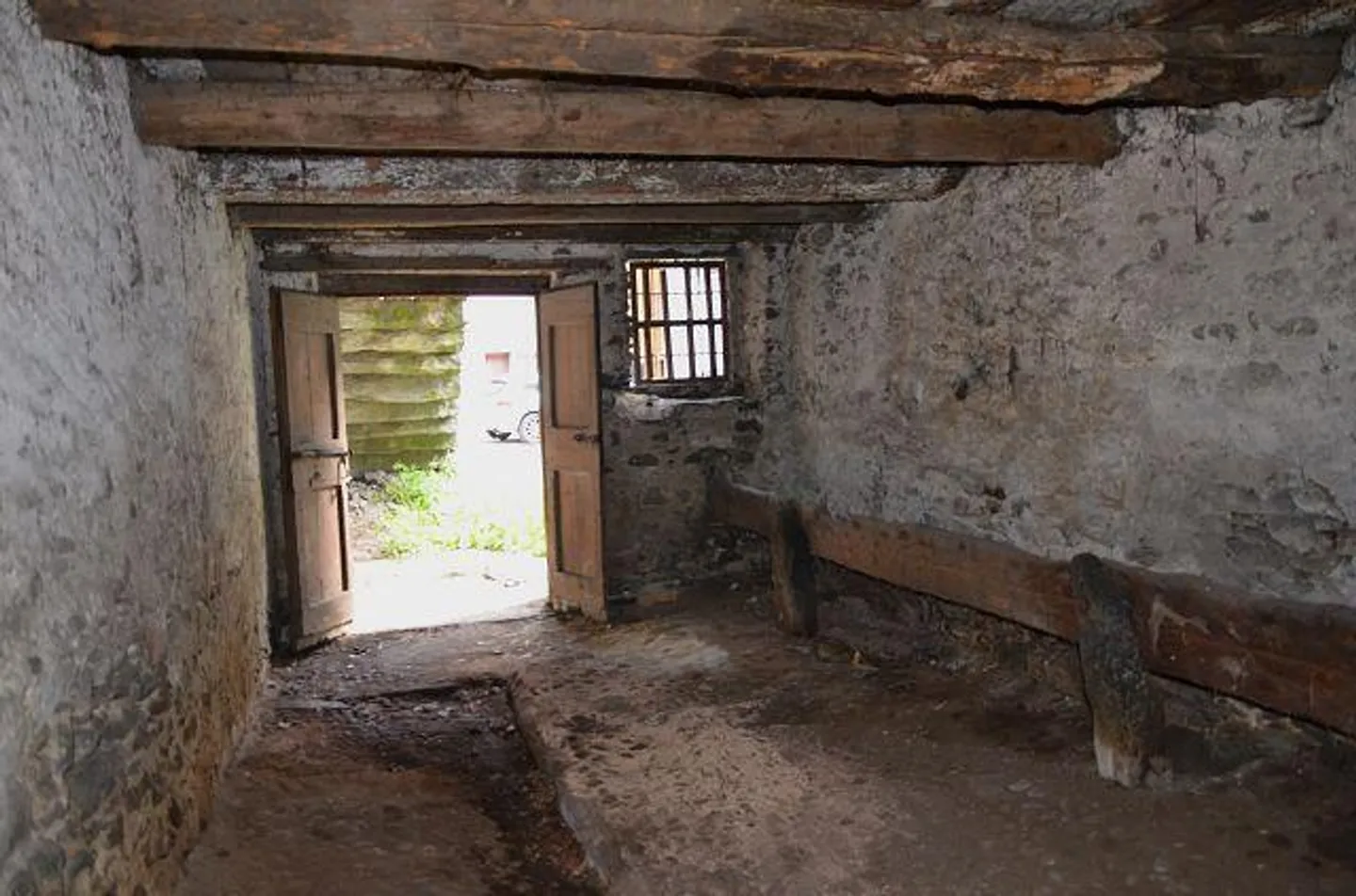 Renovation Opportunity in Bodio - Photo 10 of 13