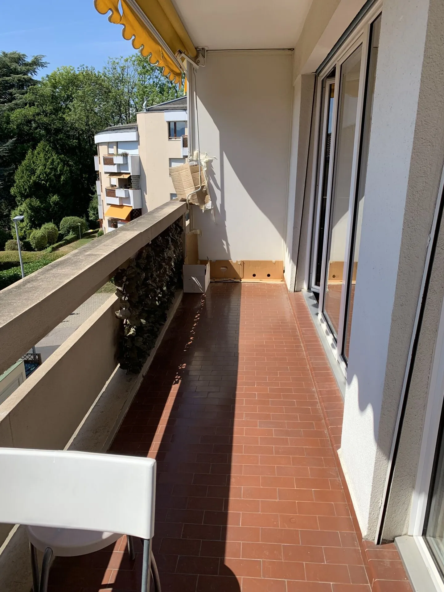 Appartamento luminoso 2.5 locali - Foto 2 di 10