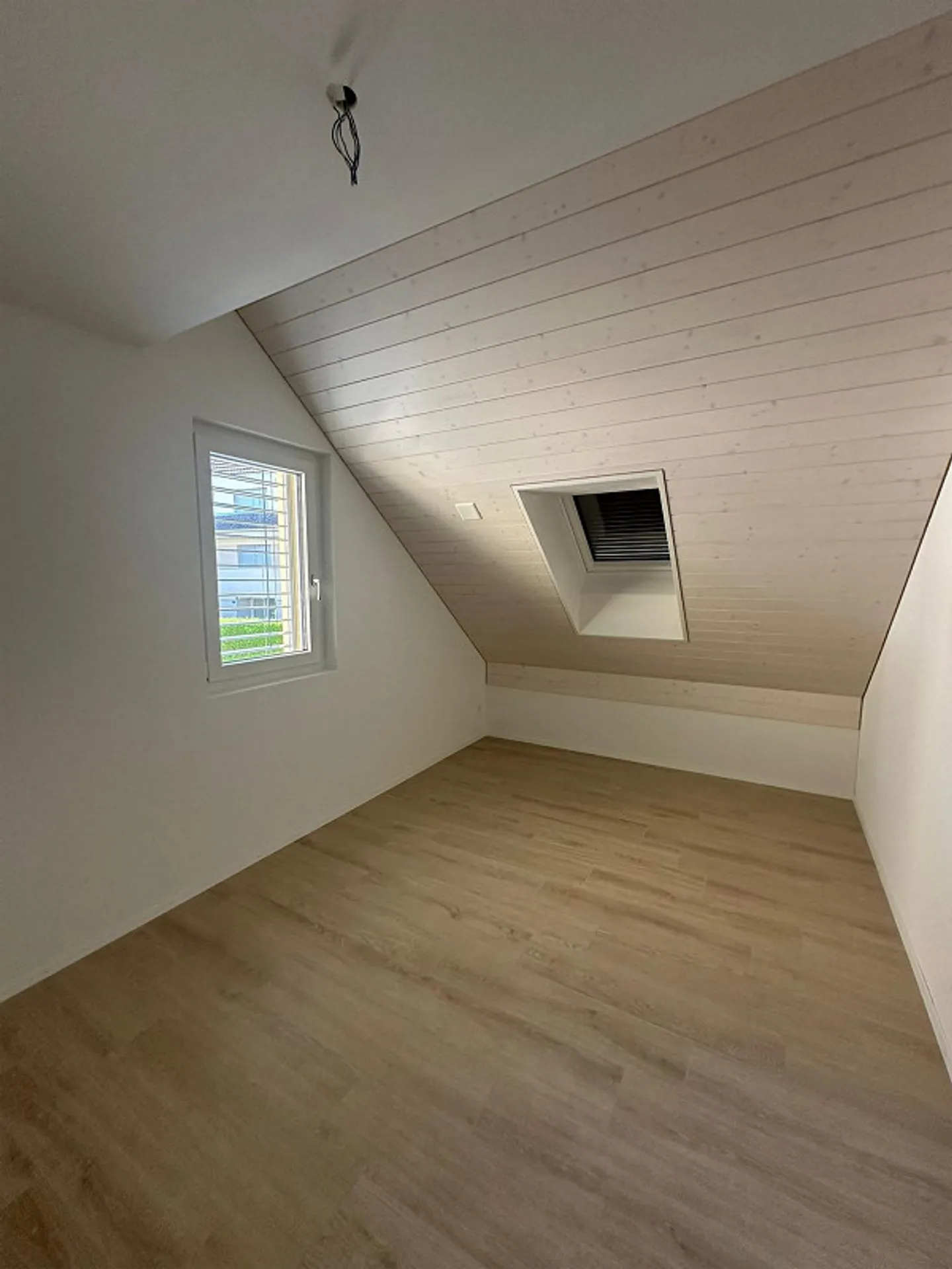 Bright 3.5-room apartment with ideal layout - Photo 6 of 6