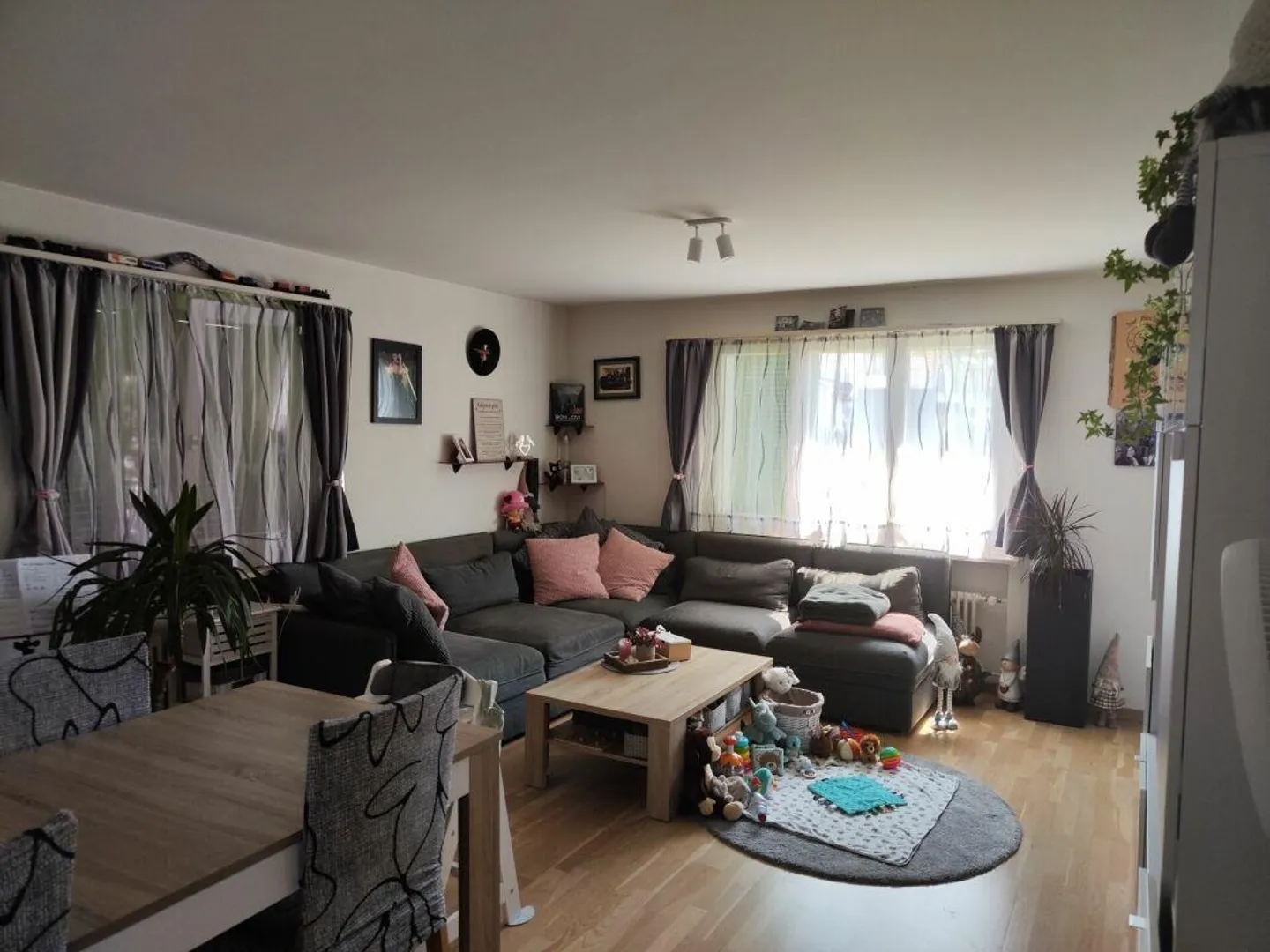 Helle 4-Zimmerwohnung mit Balkon - Foto 2 von 12