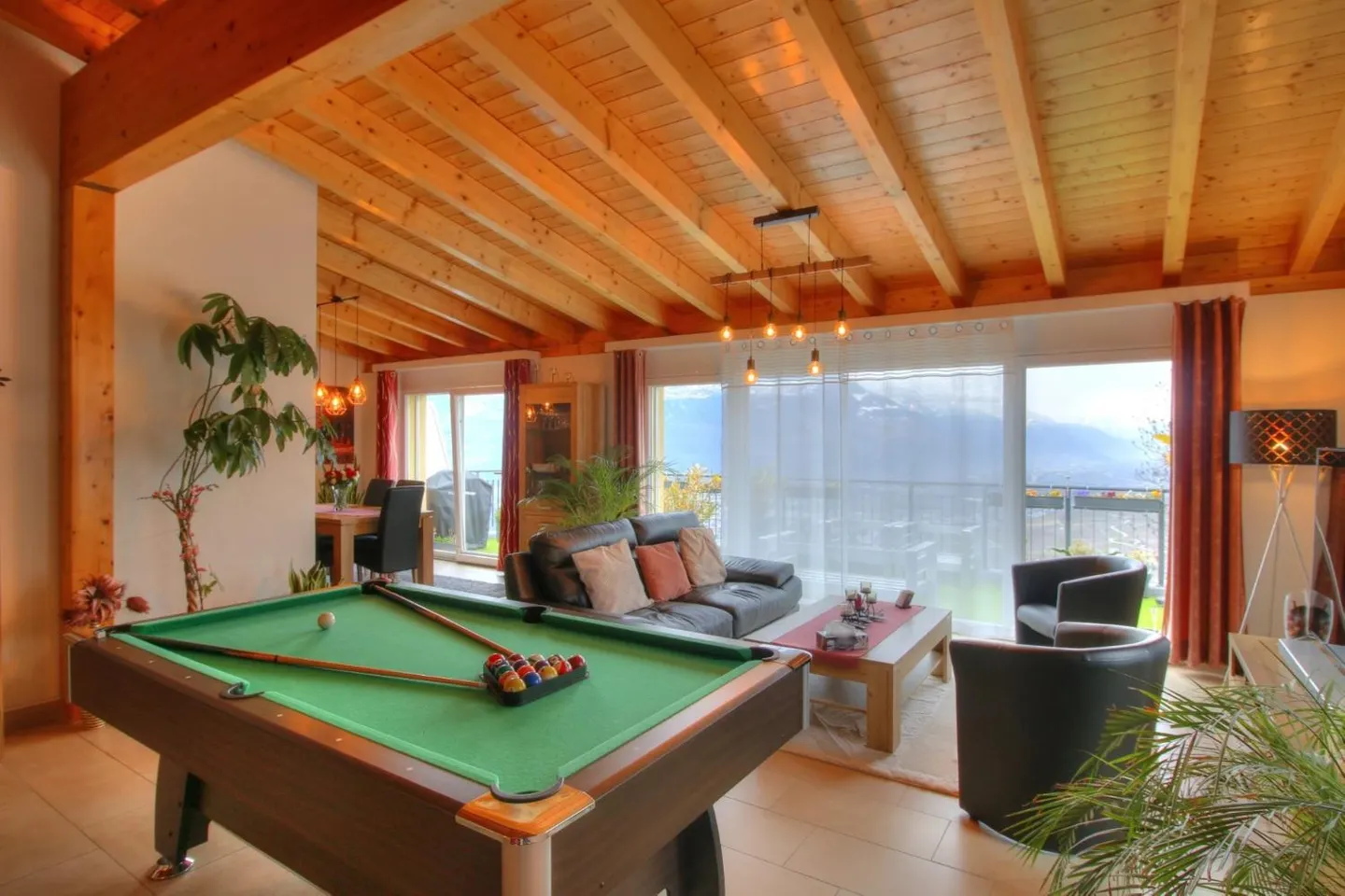 Magnificent penthouse with stunning view - Photo 1 of 13