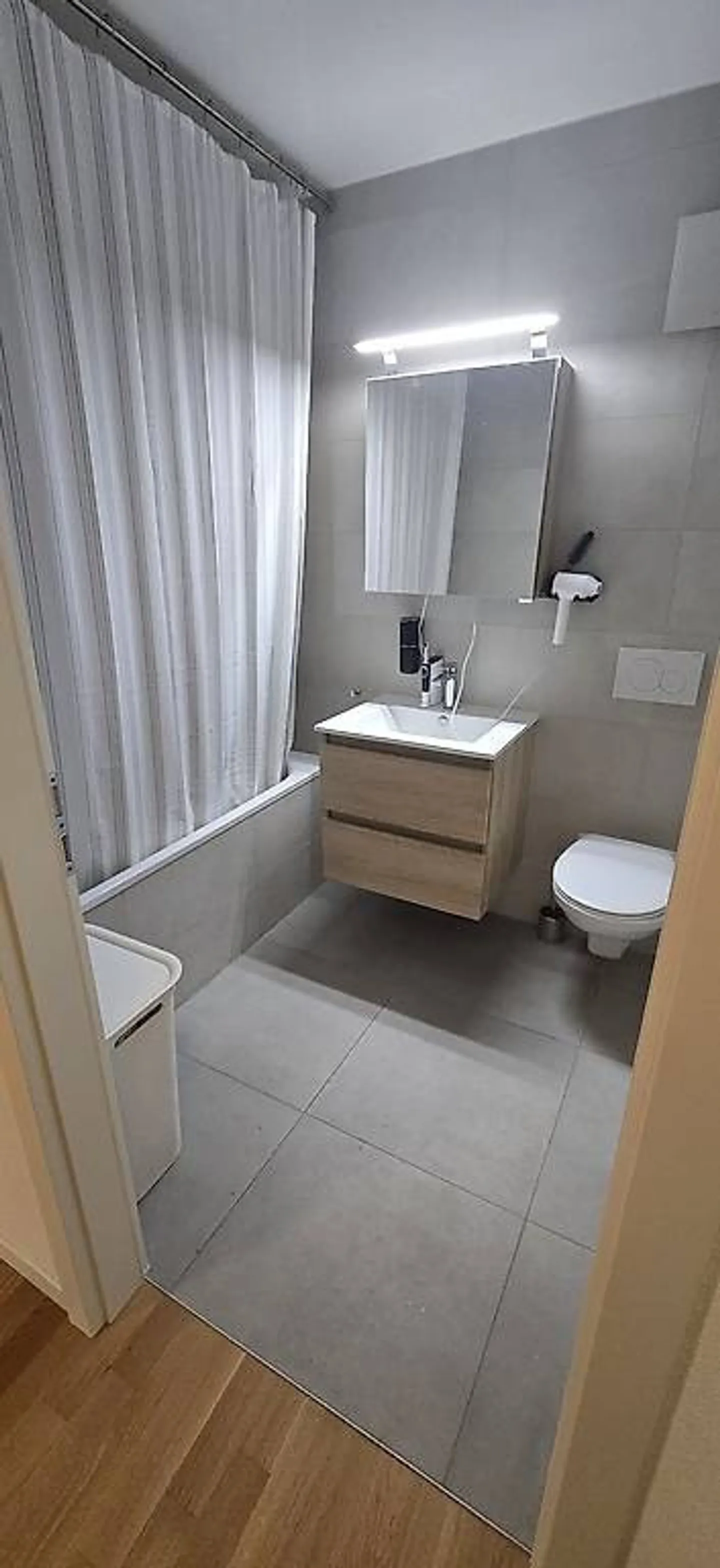 Apartment for rent - Photo 3 of 7