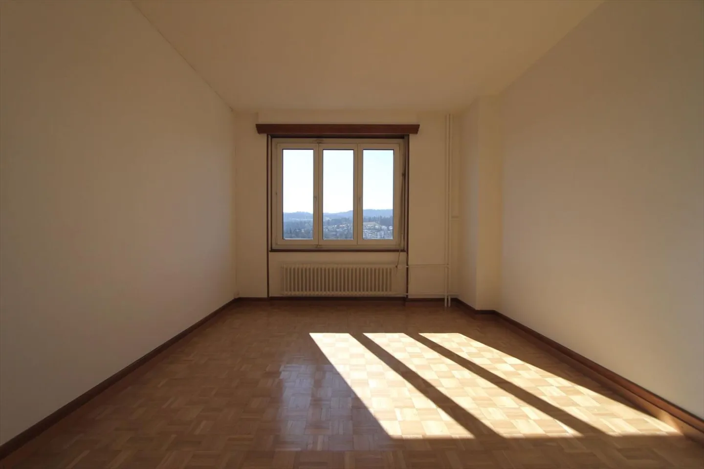 2-Zimmer-Wohnung mit herrlichem Blick auf die Stadt - Foto 3 von 4