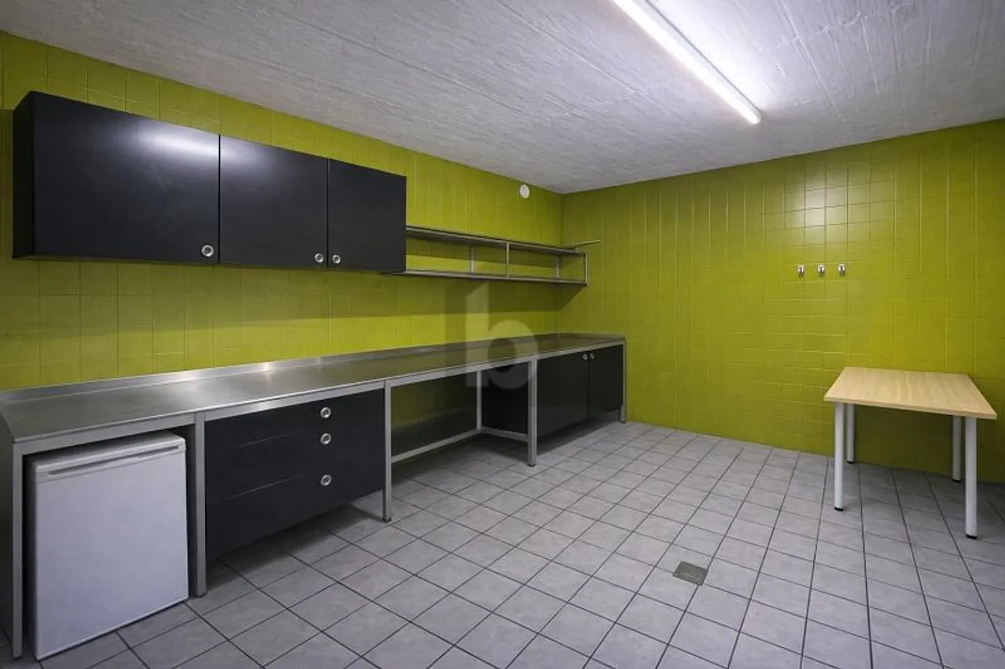 Espace de Bureau Polyvalent à Lonay - Photo 4 sur 6