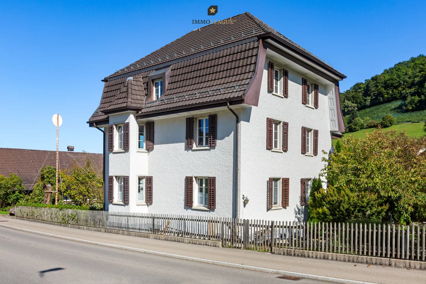 Durable, versatile, valuable - Your investment in the Zurich Unterland - Photo 4 of 10