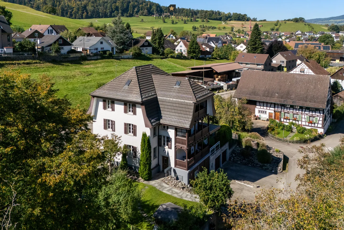 Durable, versatile, valuable - Your investment in the Zurich Unterland - Photo 6 of 10
